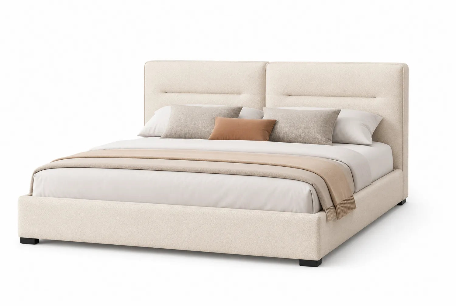 Lit double en tissu beige avec oreillers décoratifs